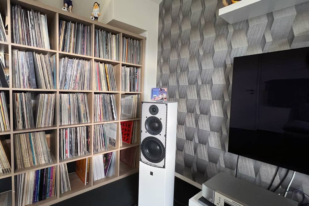 Dimi-vesos-high-fidelity-beratung-hifi-high-end-lautsprecher-studio-berlin